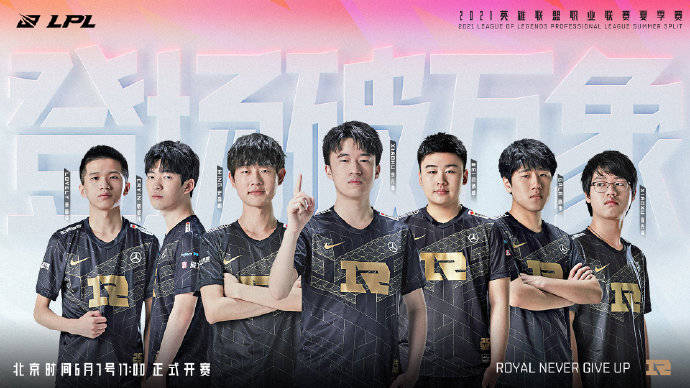 最新宅男，宅出自信，成就夢想，宅向世界！